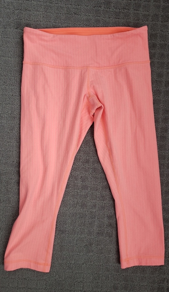 Lululemon workout capris